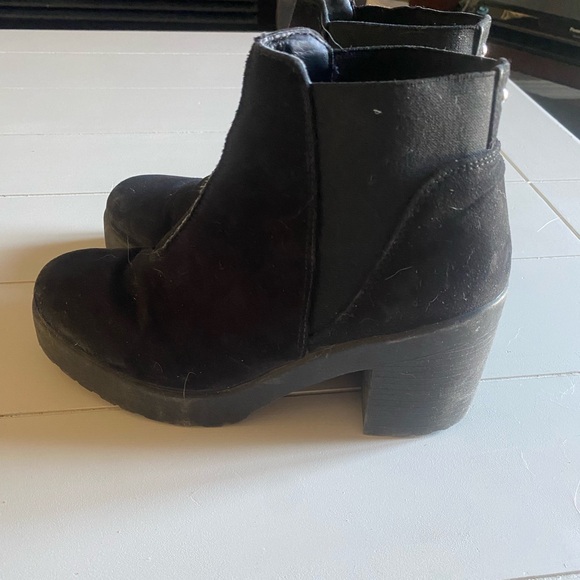 Black top shop heeled boots - Picture 7 of 9